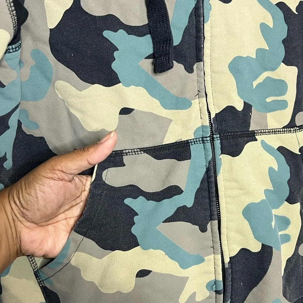True Religion Men's multicolored camo hooded jacket - Size Large